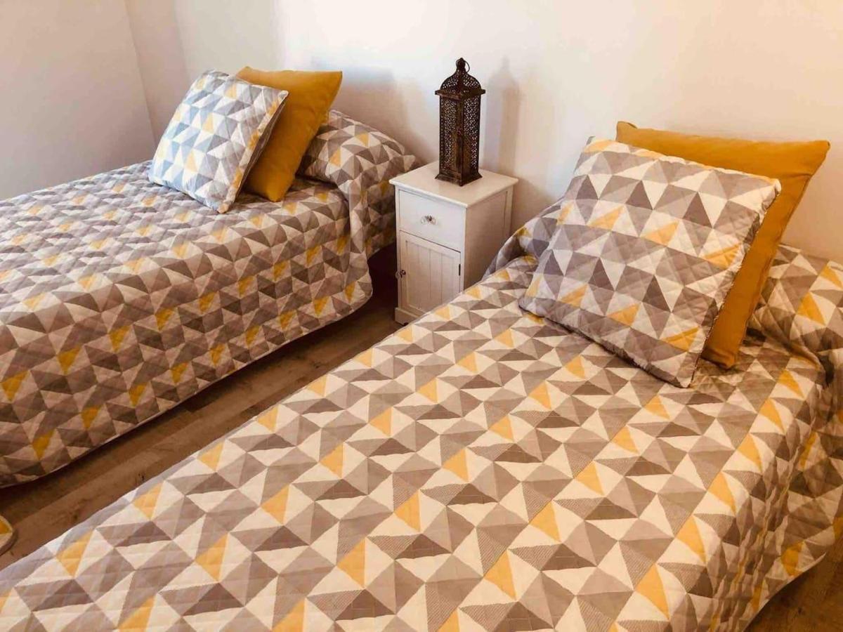 Lovely 2 Bed Apartment In Alcalalí Exterior foto