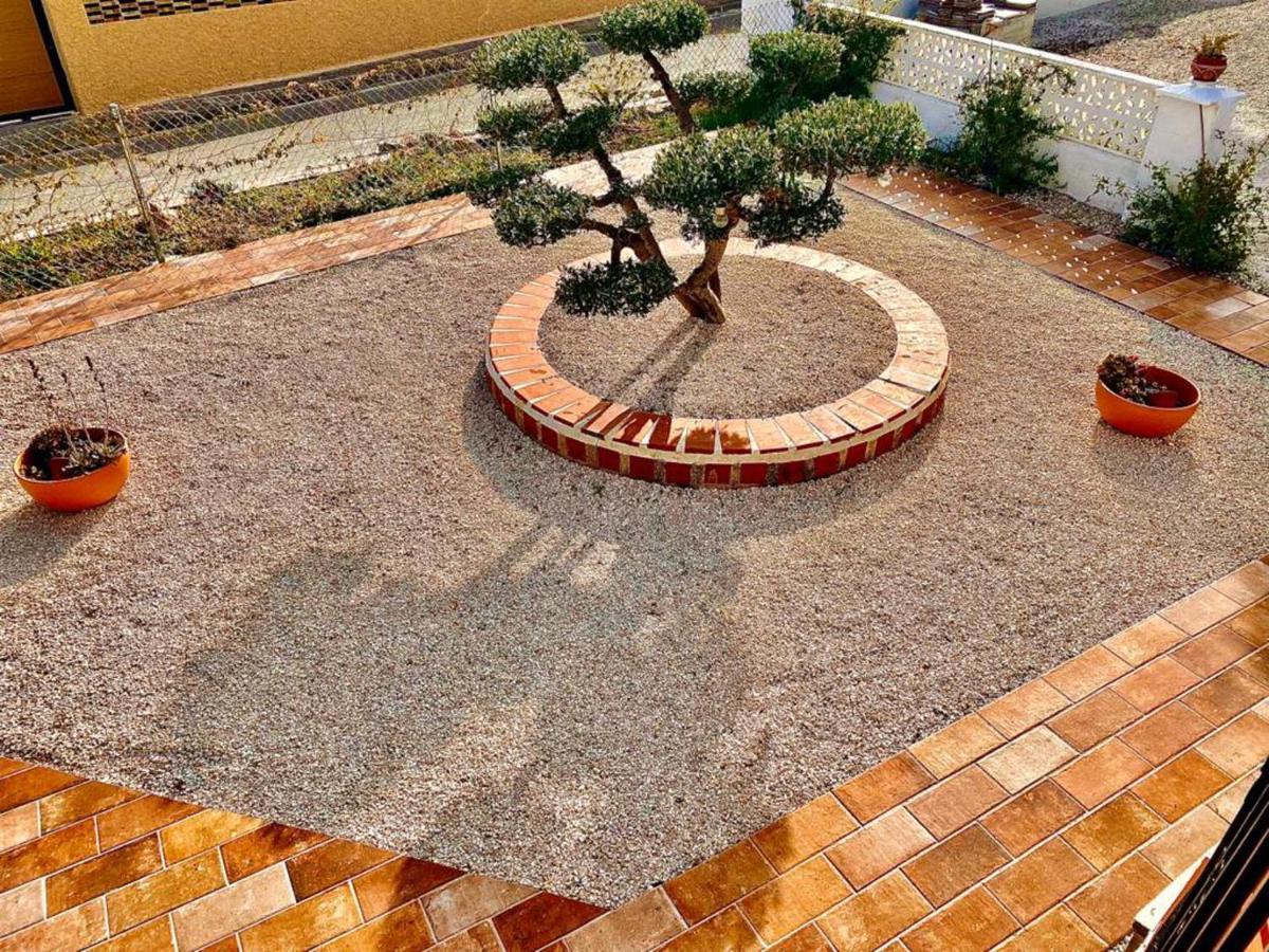 Lovely 2 Bed Apartment In Alcalalí Exterior foto